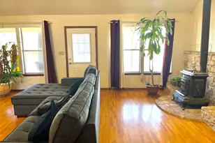 251 Milam Ln, Bastrop, TX 78602 - Photo 10