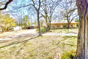251 Milam Ln, Bastrop, TX 78602 - Photo 32