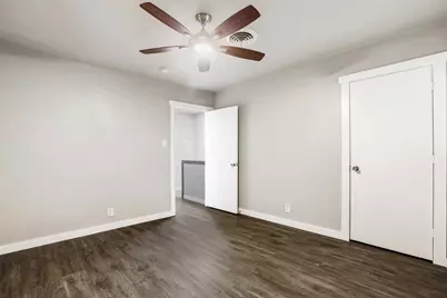 5330 Balcones Drive #B, Austin, TX 78731 - Photo 6