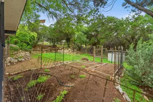 19426 Fisher Ln, Spicewood, TX 78669 - Photo 30