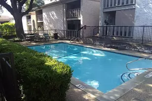1304 Summit St, Austin, TX 78741 - Photo 12