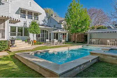 2428 Jarratt Avenue, Austin, TX 78703 - Photo 2