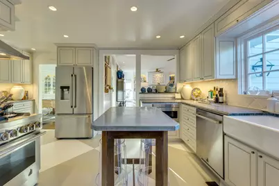 2428 Jarratt Avenue, Austin, TX 78703 - Photo 22