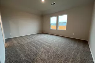 305 Wirecrested Dr, Lockhart, TX 78644 - Photo 10