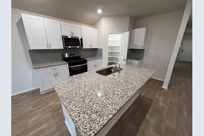 305 Wirecrested Drive, Lockhart, TX 78644 - Photo 6