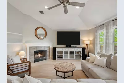 608 Ranier Lane, Round Rock, TX 78665 - Photo 2