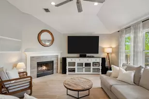 608 Ranier Ln, Round Rock, TX 78665 - Photo 2