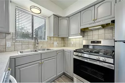 204 Northwest Drive #E, Round Rock, TX 78664 - Photo 10