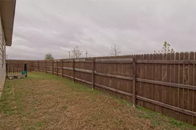 108 Circle Way, Jarrell, TX 76537 - Photo 30