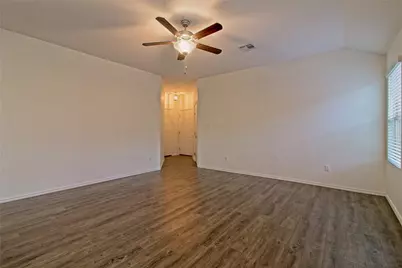 108 Circle Way, Jarrell, TX 76537 - Photo 6