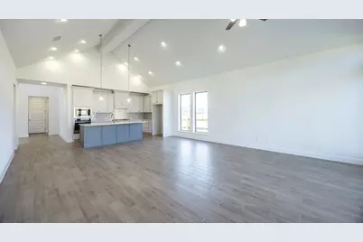 241 Blue Summit Bend, Liberty Hill, TX 78642 - Photo 2
