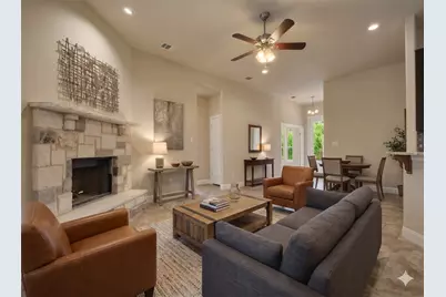 208 Venture Boulevard S, Point Venture, TX 78645 - Photo 4