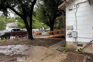 1115 Kirk Ave, Austin, TX 78702 - Photo 6