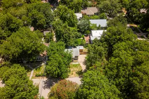 304 W 42nd St, Austin, TX 78751 - Photo 22