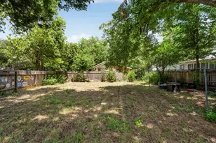 304 W 42nd St, Austin, TX 78751 - Photo 4