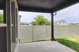 1816 Spg Mountain Cv, Georgetown, TX 78628 - Photo 18