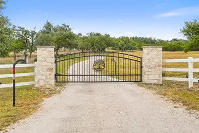 290 Esperanza Trail, Johnson City, TX 78636 - Photo 2