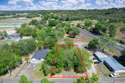 1603 Gordon Street, Bastrop, TX 78602 - Photo 4