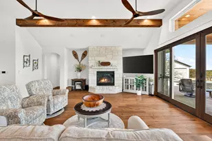 743 Vis Rdg Dr, Round Mountain, TX 78663 - Photo 10