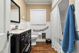 513 N Ave F, Elgin, TX 78621 - Photo 22