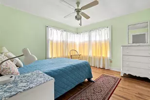 513 N Ave F, Elgin, TX 78621 - Photo 18