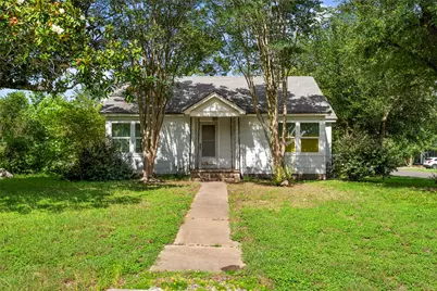 513 N Avenue F, Elgin, TX 78621 - Photo 1