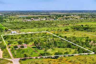 401 Graef Road, Kyle, TX 78640 - Photo 2