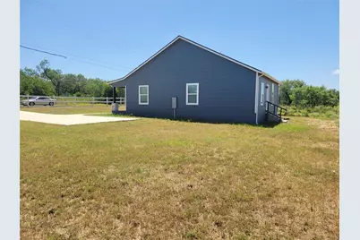 577 (Lot 10) County Road 422 A Road, Stockdale, TX 78160 - Photo 40