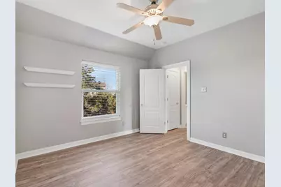 1005 Overlook Bend, Leander, TX 78641 - Photo 18