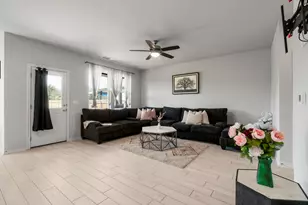 11807 Clayton Creek Ave, Austin, TX 78725 - Photo 6