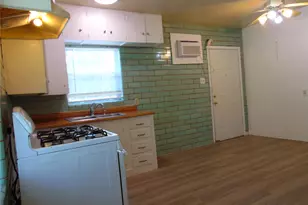 1701 E 38th St, Austin, TX 78722 - Photo 4