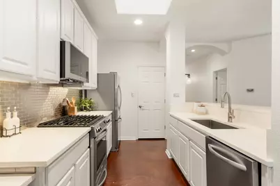 2809 Kinney Oaks Court, Austin, TX 78704 - Photo 16