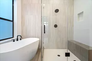 3202 Hamilton Ave, Lago Vista, TX 78645 - Photo 12