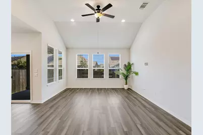 228 W Wildsage Lane, Liberty Hill, TX 78642 - Photo 4