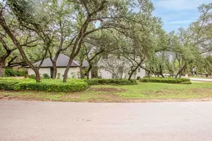 201 Timpanagos Dr, Lakeway, TX 78734 - Photo 32