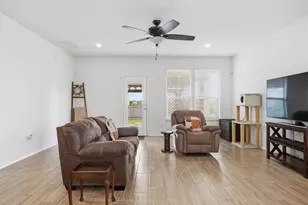 16616 Brogan Ln, Pflugerville, TX 78660 - Photo 12