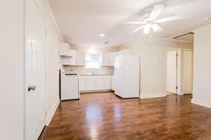 1909 Morrow St, Austin, TX 78757 - Photo 4