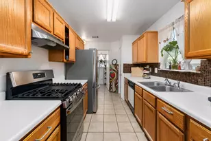 1184 Waller St, Austin, TX 78702 - Photo 6