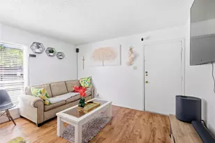 2801 Hemphill Park, Austin, TX 78705 - Photo 2