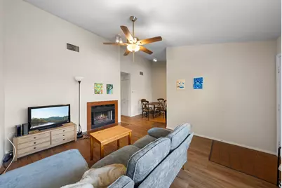 106 E 30th Street #303, Austin, TX 78705 - Photo 4
