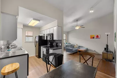 106 E 30th Street #303, Austin, TX 78705 - Photo 6