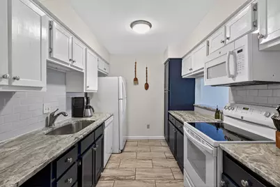 400 Hi There #104, Horseshoe Bay, TX 78657 - Photo 8