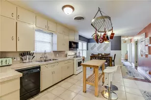 208 Braeswood Rd, Austin, TX 78704 - Photo 10