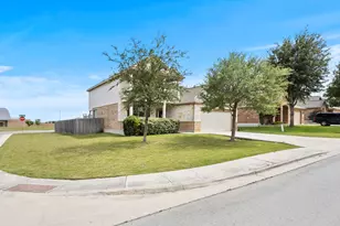 1821 Logan Trail, New Braunfels, TX 78130 - Photo 2