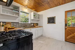 1223 1223 1/2 & 1225 S Austin Ave S, Georgetown, TX 78626 - Photo 6