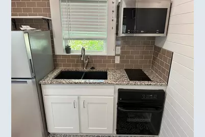 1223, 1223 1/2 & 1225 S Austin Avenue S, Georgetown, TX 78626 - Photo 18