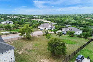 125 Pueblo Peakk Cove, Liberty Hill, TX 78642 - Photo 36