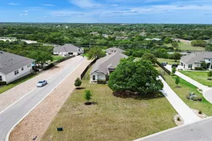 125 Pueblo Peakk Cove, Liberty Hill, TX 78642 - Photo 32
