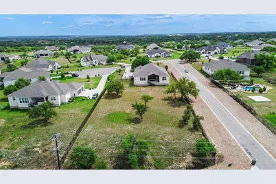 125 Pueblo Peakk Cove, Liberty Hill, TX 78642 - Photo 34