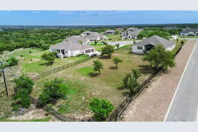 125 Pueblo Peakk Cove, Liberty Hill, TX 78642 - Photo 36